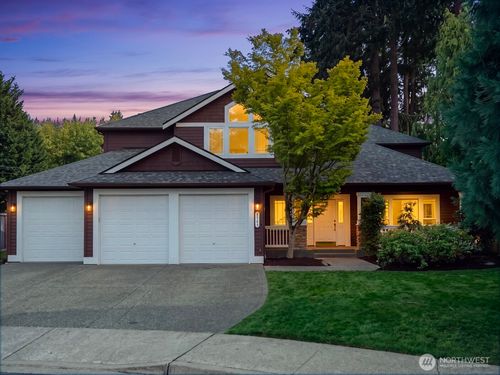 8748 Ne Rosario Pl, Bainbridge Island, WA, 98110-4628 | Card Image