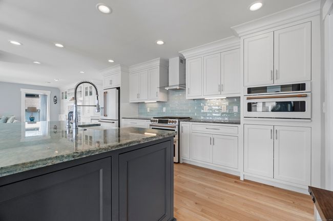 165 Captains Dr, House other with 2 bedrooms, 3 bathrooms and 5 parking in Westbrook CT | Image 18