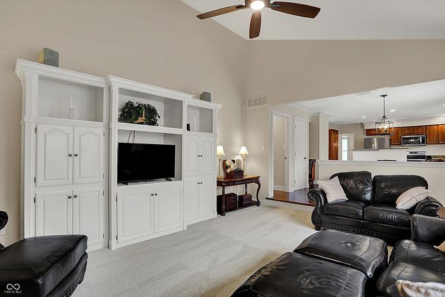 9319 Oak Knoll Ln, House other with 4 bedrooms, 4 bathrooms and null parking in Fishers IN | Image 27