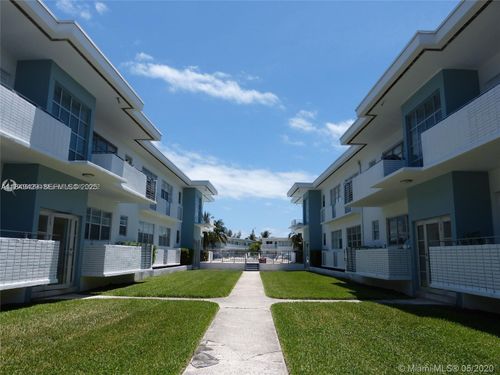 5-250 S Shore Dr, Miami Beach, FL, 33141-3903 | Card Image
