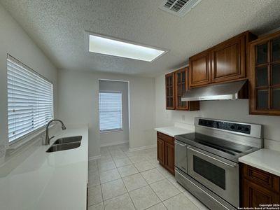 4927 Kenton Lake, House other with 3 bedrooms, 2 bathrooms and null parking in San Antonio TX | Image 3