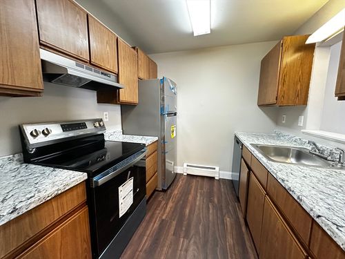 apt-307-174 High St, Holyoke, MA, 01040-6549 | Card Image