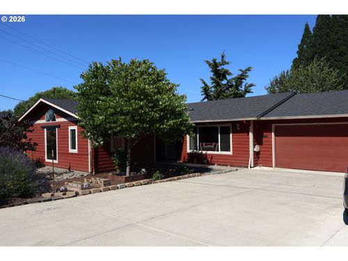 3030 Ne Newby St, McMinnville, OR, 97128-9169 | Card Image