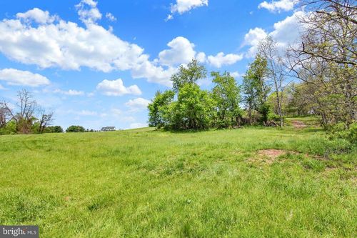 115 Stone Mill Rd, HUMMELSTOWN, PA, 17036-9529 | Card Image