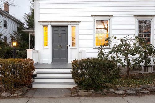 10 Albany Ave, Kinderhook, NY, 12106-7700 | Card Image