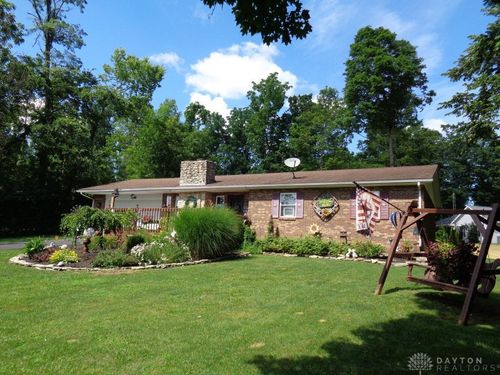 698 Lakengren Dr, Eaton, OH, 45320-2664 | Card Image