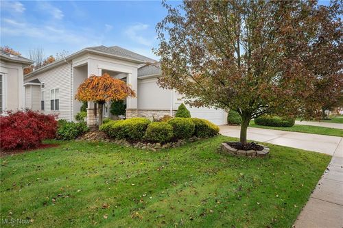 9478 Scottsdale Dr, Broadview Heights, OH, 44147-2362 | Card Image