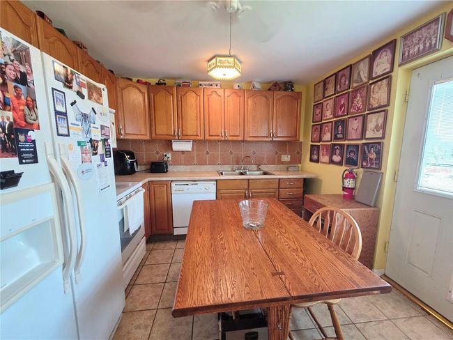 Kitchen | Image 9