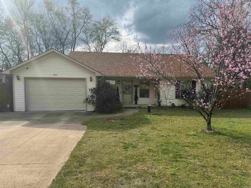 517 Jefferson St, Benton, AR, 72015-4179 | Card Image