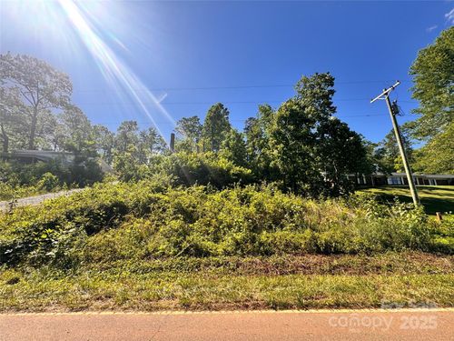 829 Golf Course Rd, Old Fort, NC, 28762-8653 | Card Image