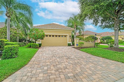 7361 Wexford Ct, LAKEWOOD RANCH, FL, 34202-7918 | Card Image
