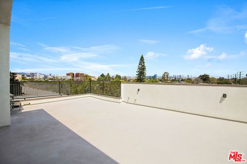 4-2496 S Centinela Ave, Los Angeles, CA, 90064 | Card Image