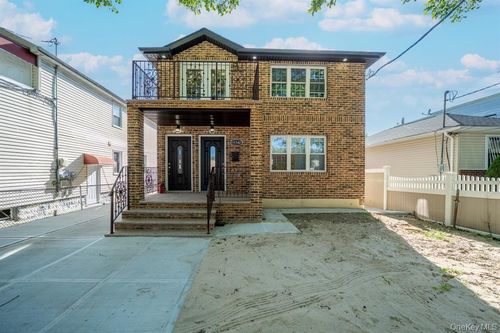 2-11542 Inwood St, Jamaica, NY, 11436-1145 | Card Image