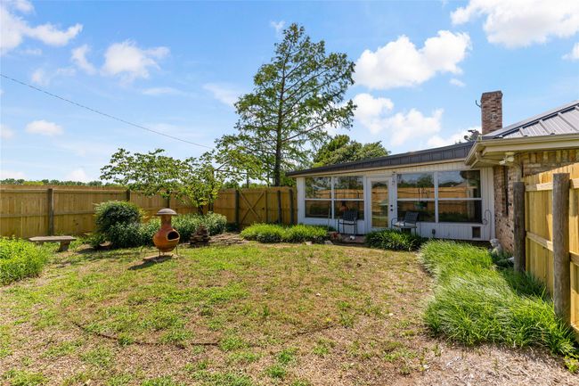 4395 Farm Road 2820, House other with 3 bedrooms, 2 bathrooms and null parking in Sumner TX | Image 32