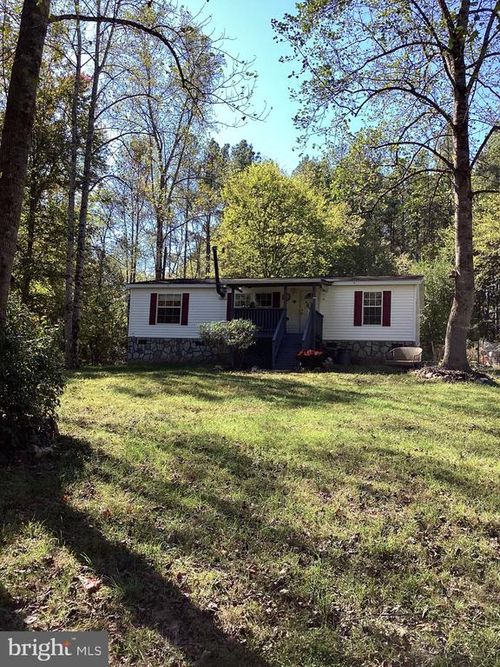 316 Coles Creek Ln, NEW CANTON, VA, 23123-2081 | Card Image