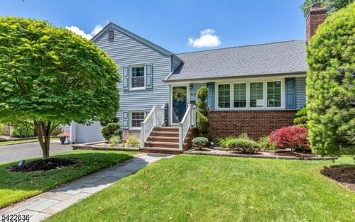 410 Walnut Ave, Cranford, NJ, 07016-2910 | Card Image