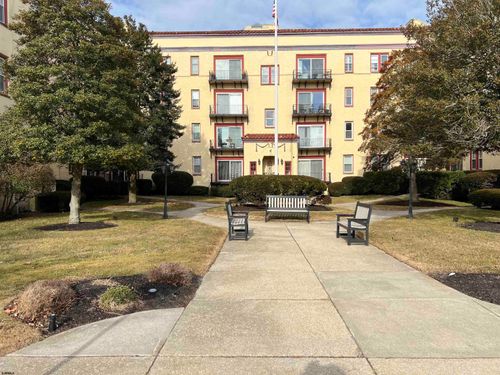 b4-300 Ocean Ave, Ocean City, NJ, 08226 | Card Image