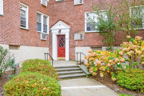 apt-2c-325 Palmer Ter, Mamaroneck, NY, 10543-2458 | Card Image