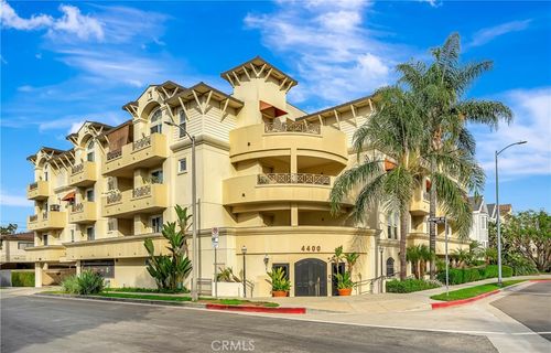 303-4400 Cartwright Ave, North Hollywood, CA, 91602 | Card Image