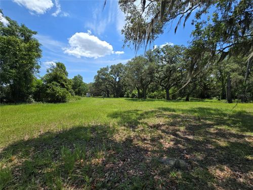 7563 Se County Road 405, BRANFORD, FL, 32008-5243 | Card Image