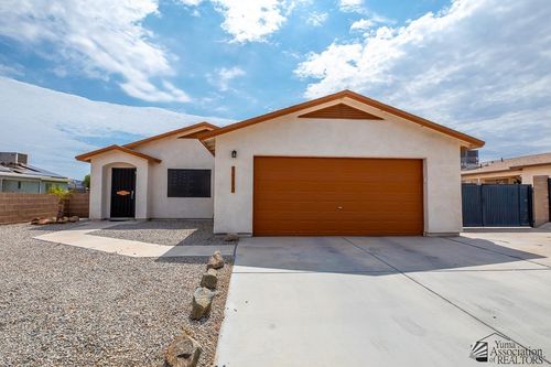 10389 S Typhoon Ave, Yuma, AZ, 85365 | Card Image