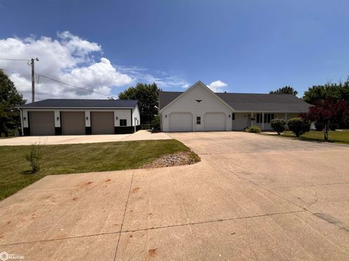 1152 Lake Rd, Ottumwa, IA, 52501-9669 | Card Image