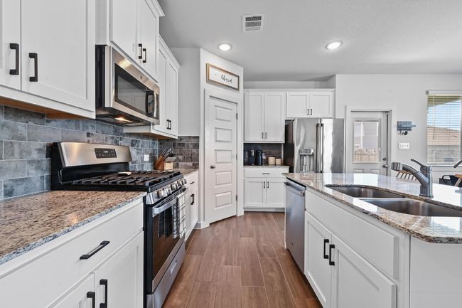170 Banff Dr, House other with 3 bedrooms, 2 bathrooms and 4 parking in Kyle TX | Image 10