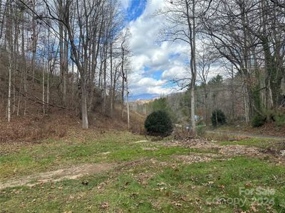 2188 White Oak Road, House other with 3 bedrooms, 2 bathrooms and null parking in Bakersville NC | Image 2