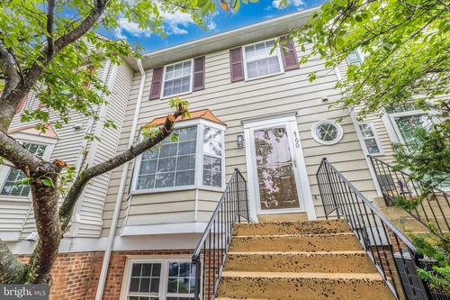 102b-4190 Pleasant Meadow Ct, CHANTILLY, VA, 20151-3541 | Card Image