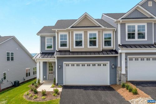132 Springdale Rd, WAYNESBORO, VA, 22980-3285 | Card Image