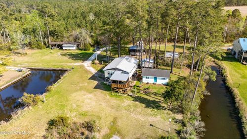 678 Weaver Camp Rd, Merritt, NC, 28556-9633 | Card Image