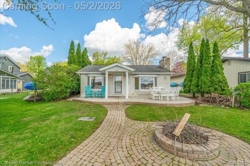 2920 Indian Trl, Pinckney, MI, 48169-9533 | Card Image