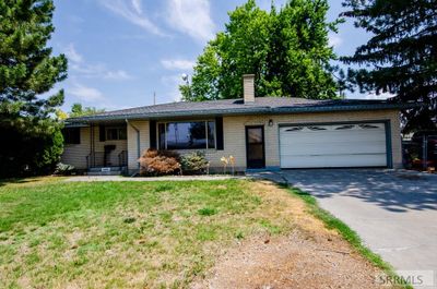 2205 Craig Avenue, House other with 5 bedrooms, 3 bathrooms and 2 parking in Idaho Falls ID | Image 2