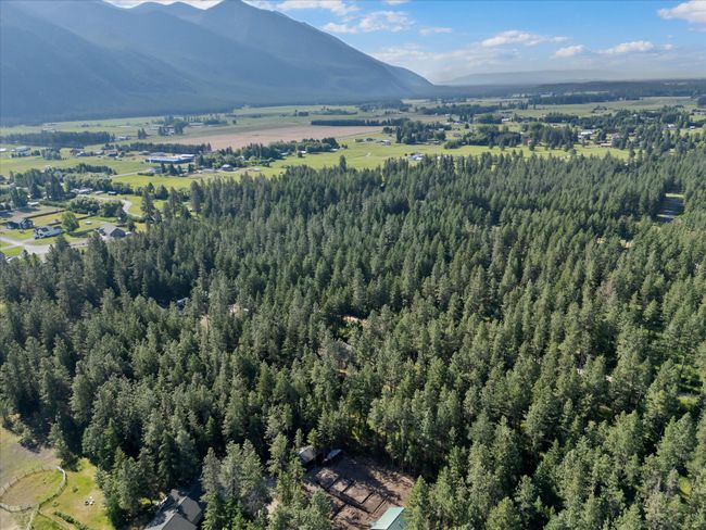 Bird's eye view of a mountainous background | Image 34