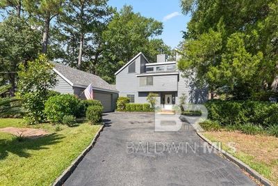 A Driveway View | Image 1