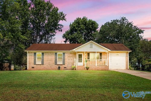 119 Colby Dr Ne, Huntsville, AL, 35810-6402 | Card Image