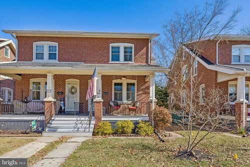 409 Perkiomen Ave, LANSDALE, PA, 19446-3528 | Card Image