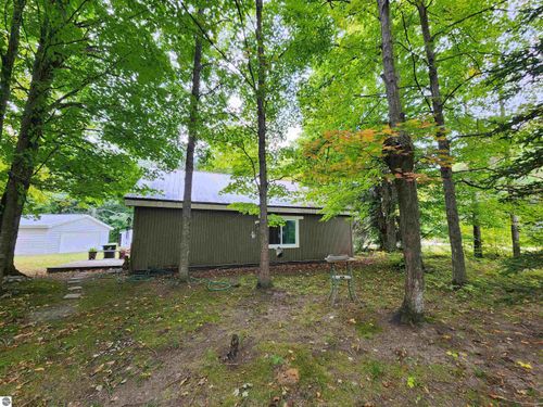 8610 Grassmere Ct, Mancelona, MI, 49659-9482 | Card Image