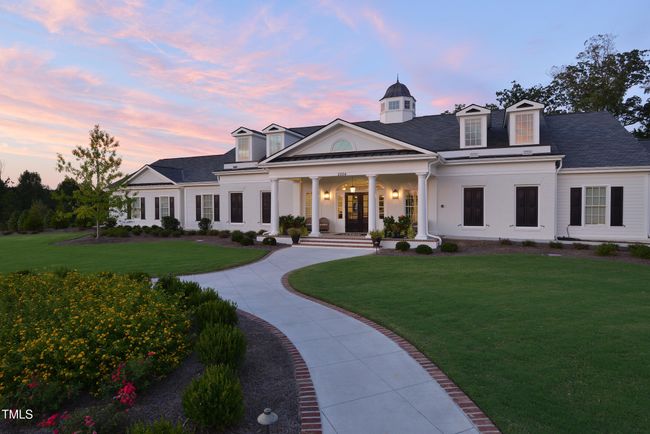 12_Oaks_Club_House_Exterior__536 | Image 38