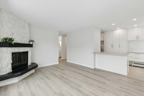 31-2414 14a St Sw, Calgary, AB, T2T3X3 | Card Image