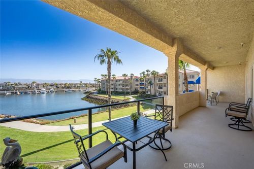 4207 Harbour Island Ln, Oxnard, CA, 93035-2910 | Card Image