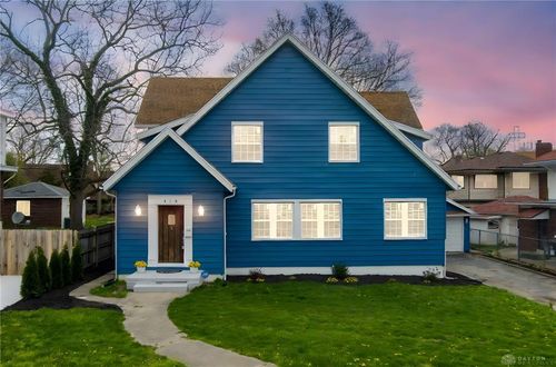 810 Belmonte Park N, Dayton, OH, 45405-4406 | Card Image