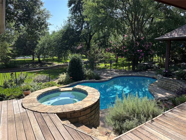 Extensive wood deck | Image 37