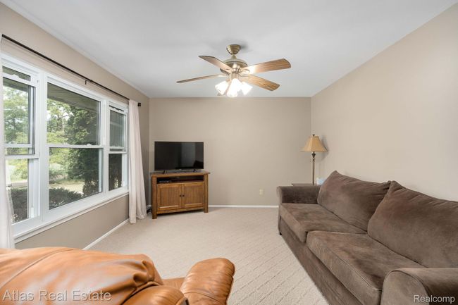 21-web-or-mls-Interiors (02 of 36).jpg | Image 17