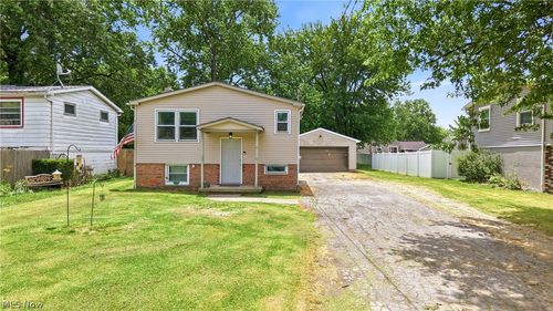 64 Morningside Rd, Niles, OH, 44446-2110 | Card Image