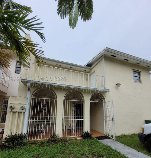 10932 Sw 25th St, Miami, FL, 33165-2345 | Card Image