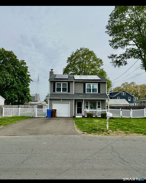 18 Wallace St, Shelton, CT, 06484-4433 | Card Image
