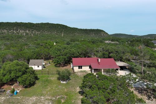 1143 Flaman Rd, Canyon Lake, TX, 78133-3131 | Card Image