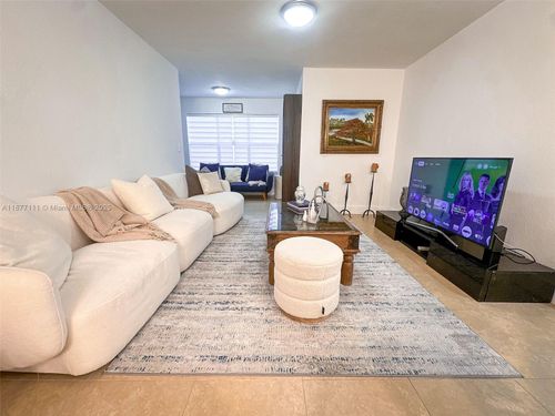 apt-615-12840 Vista Isles Dr, Plantation, FL, 33325-1338 | Card Image