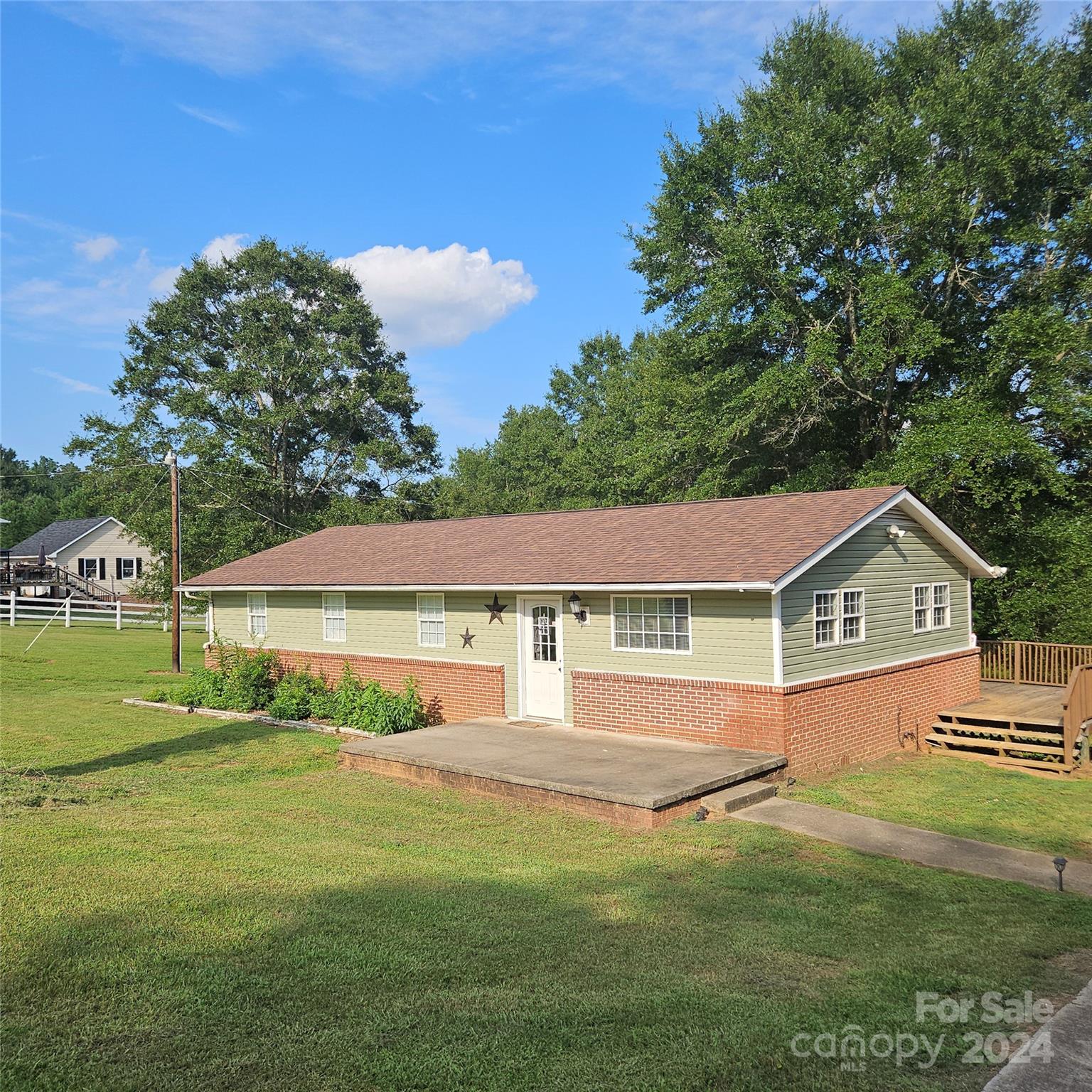 Doggett Grove Rd, Forest City, NC 28043